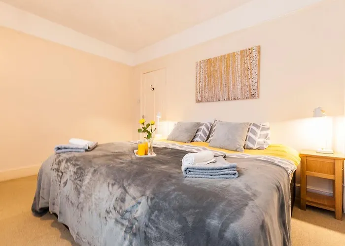 Radford Place - Central Exeter - Patio & Garden - Beach - Chiefs - Uni -Wifi