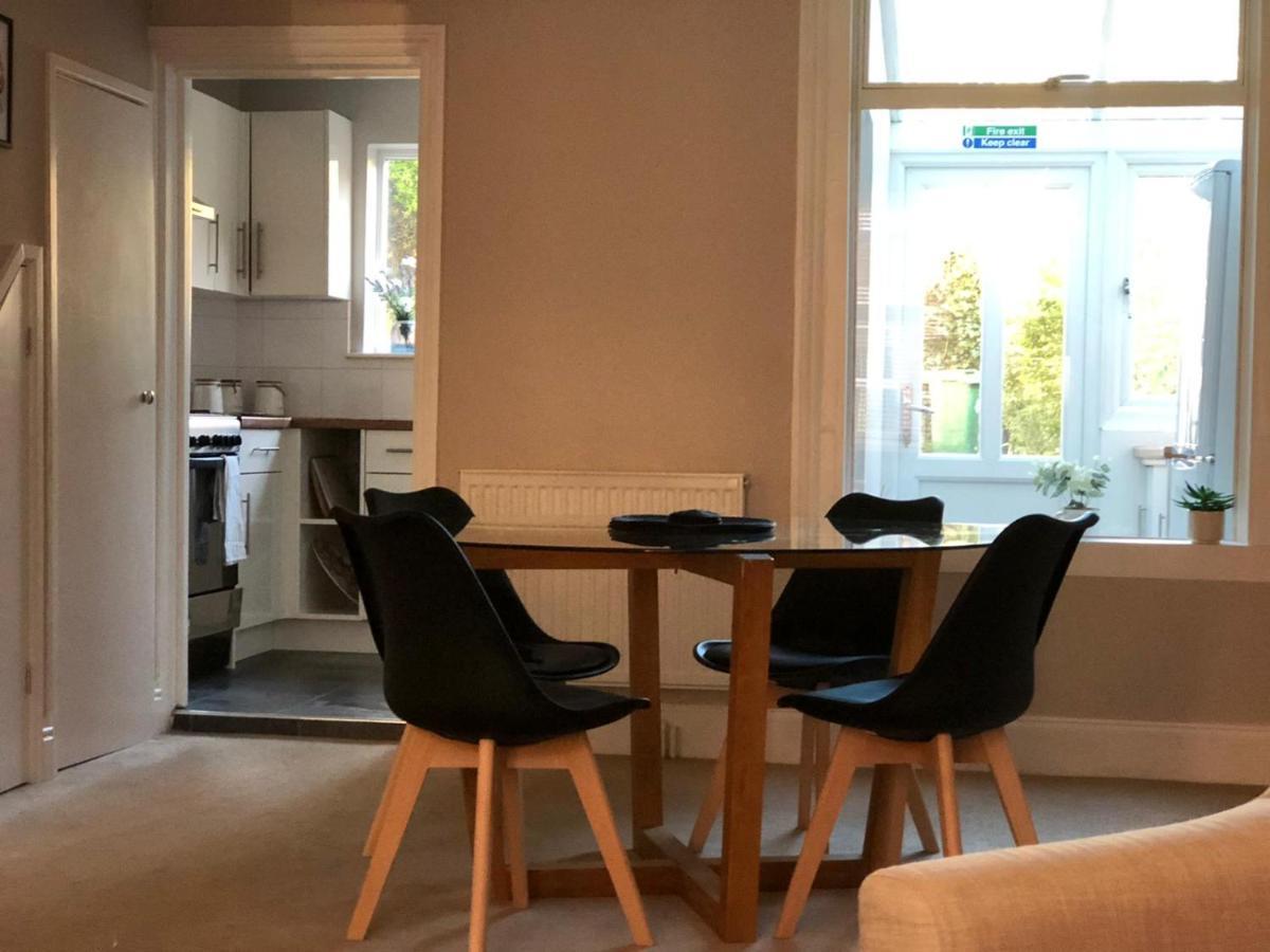 Radford Place - - Patio & Garden - - Chiefs - Uni -wifi * Exeter
