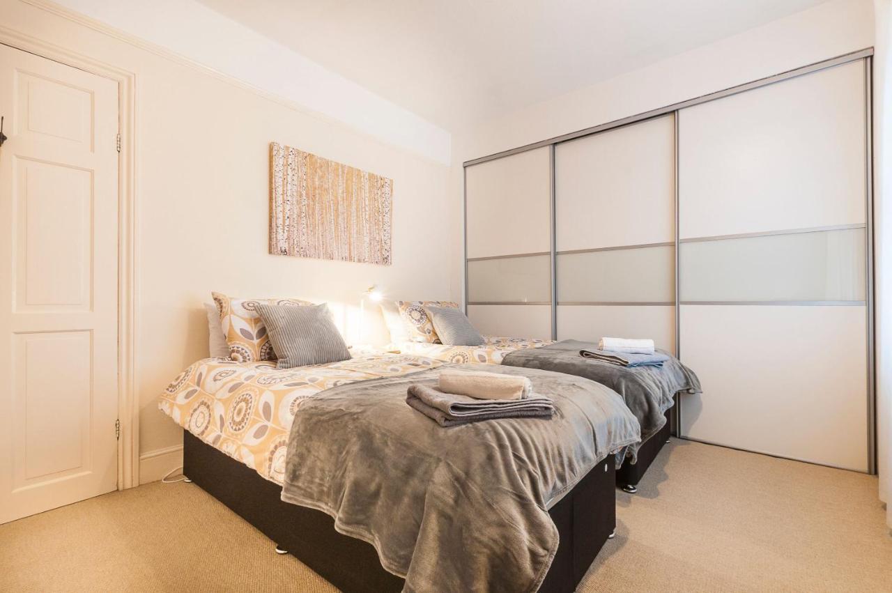 Radford Place - - Patio & Garden - - Chiefs - Uni -wifi * Exeter
